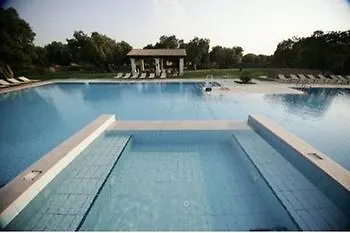 Hotel Tenuta Monacelli 4*